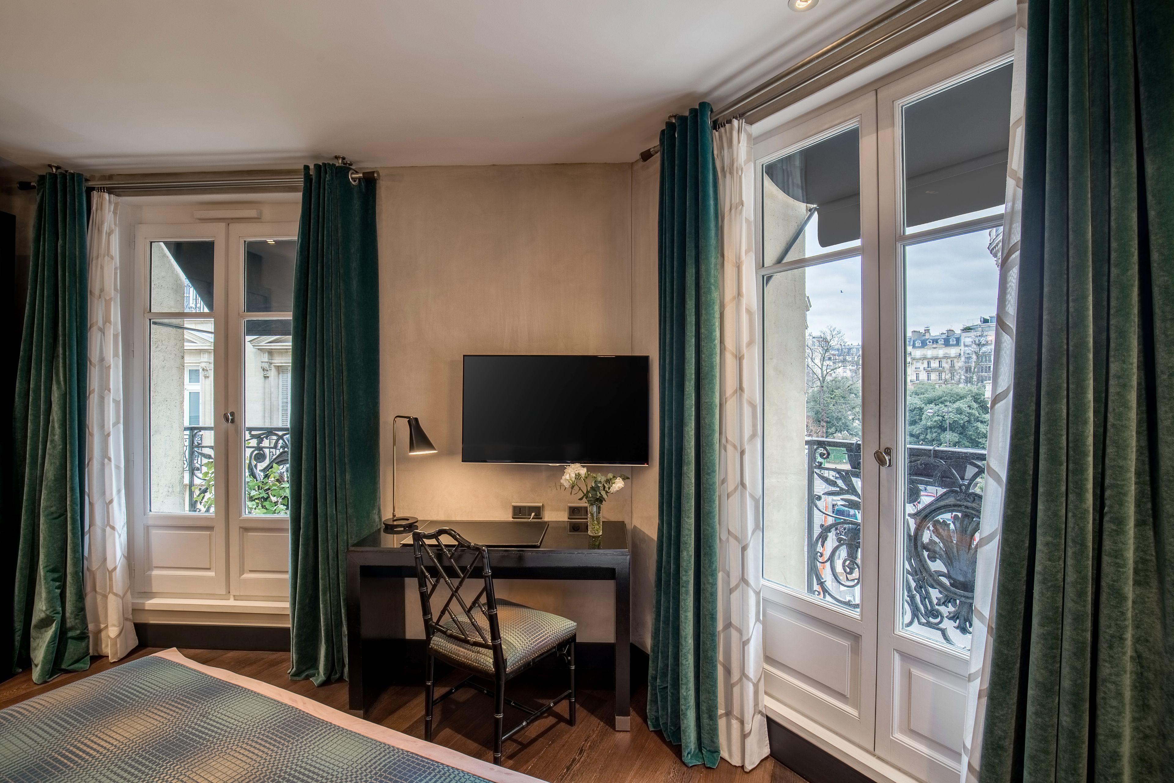 Chalgrin Boutique Hotel 4*